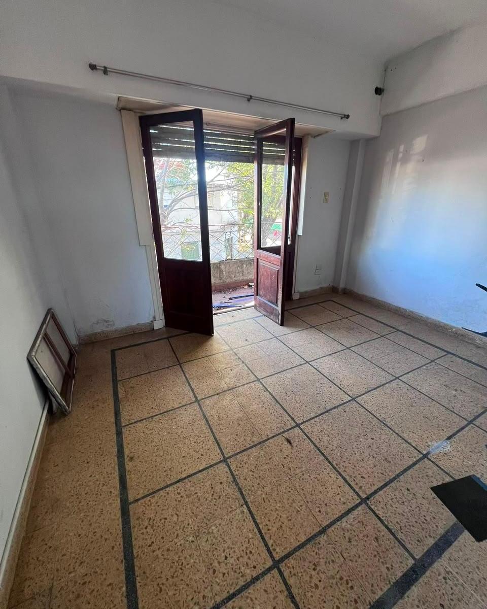 Dinamarca 3305, Temperley, Lomas de Zamora
