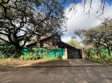 Casa · 93m² · 5 Ambientes · 2 Cocheras · Cintra Esq. Los Álamos Exclusiva Casa de Diseño en El Corazón de Rivera Indarte