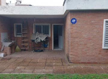 Casa de 2 ambientes, Córdoba · Propiedad con Dos Casas.