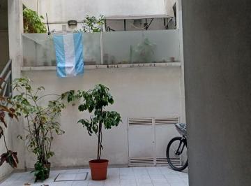 Departamento de 2 ambientes, Flores · Flores Oportunidad Duplex 2º Piso P/escalera 51 m² Baño y Toil. Muy Luminoso, a 2 Cuad Subte "A"