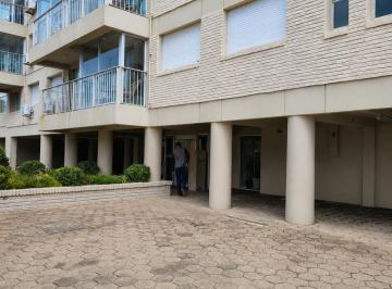 Departamento · 50m² · 3 Ambientes · 1 Cochera · Departamento en Península Punta del Este