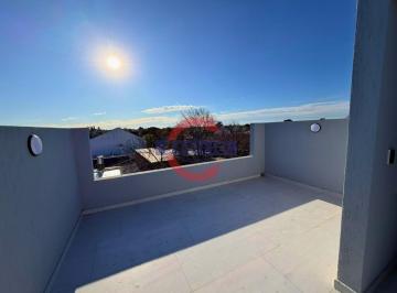 Casa · 80m² · 3 Ambientes · 1 Cochera · Venta Impecable Dúplex a Estrenar con Cochera y Jardín en Carapachay