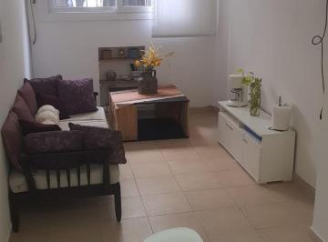 Departamento · 40m² · 2 Ambientes · Temporal de 2 Amb. Equipado de 44 m², Para 2 Pers./ Al Frente en Recoleta!