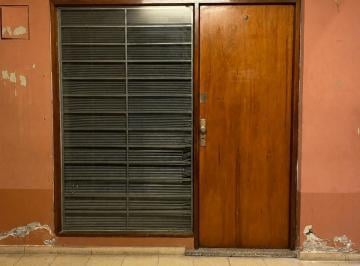 Local comercial · 23m² · 2 Ambientes · Bº Centro | Local Comercial en Galería Omega | Oficina Privada | Baño | Escritura | 23 m²
