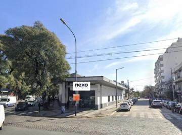 Terreno · 712m² · Excelente Terreno en Esquina con Salida a 3 Calles