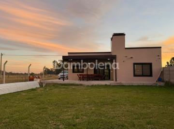 Casa · 105m² · 4 Ambientes · Casa en Venta en San Miguel del Monte, Resto de La Provincia, Buenos Aires