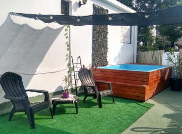 Casa · 111m² · 4 Ambientes · Venta de Casa 4 Amb en Esquina - Parque Avellaneda - con Terraza Amplia Pileta y Parrilla