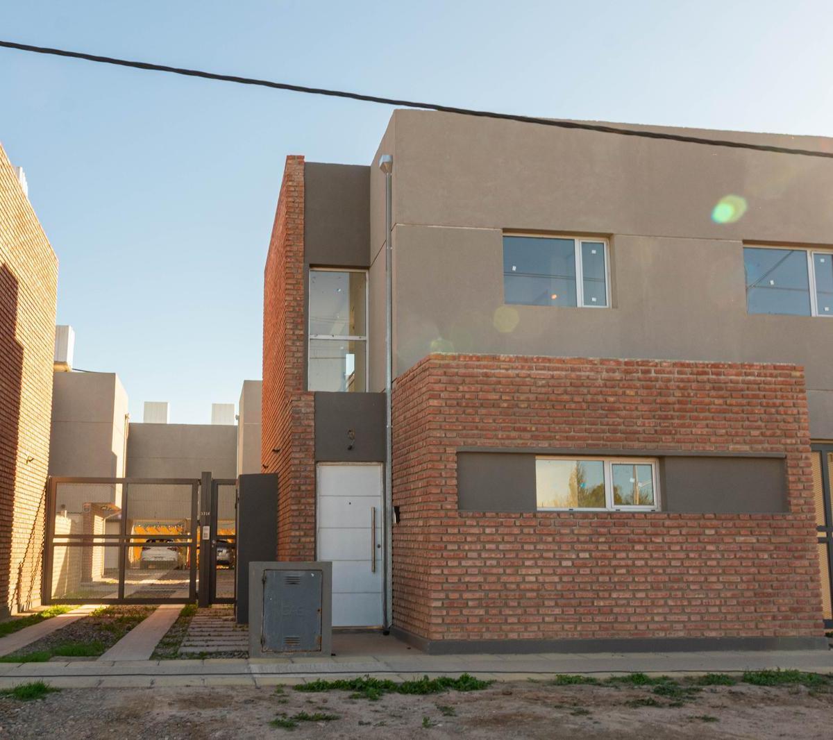 Duplex EN Venta A Metros DEL Paseo DE LA Costa,  Confluencia Rural, Neuquén