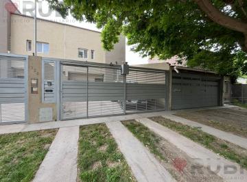 PH · 110m² · 4 Ambientes · PH en Venta 3 Dorm.