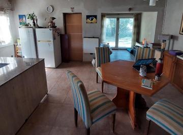 Casa · 103m² · 5 Ambientes · Casa en Venta Plottier