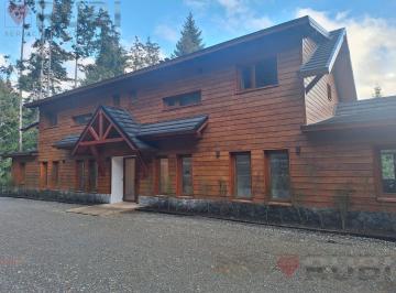 Departamento · 68m² · 2 Ambientes · 1 Cochera · PH en Venta, a Mestros de Bahía Mansa