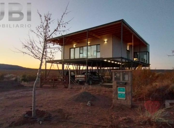 Casa · 110m² · 2 Dormitorios · 2 Cocheras