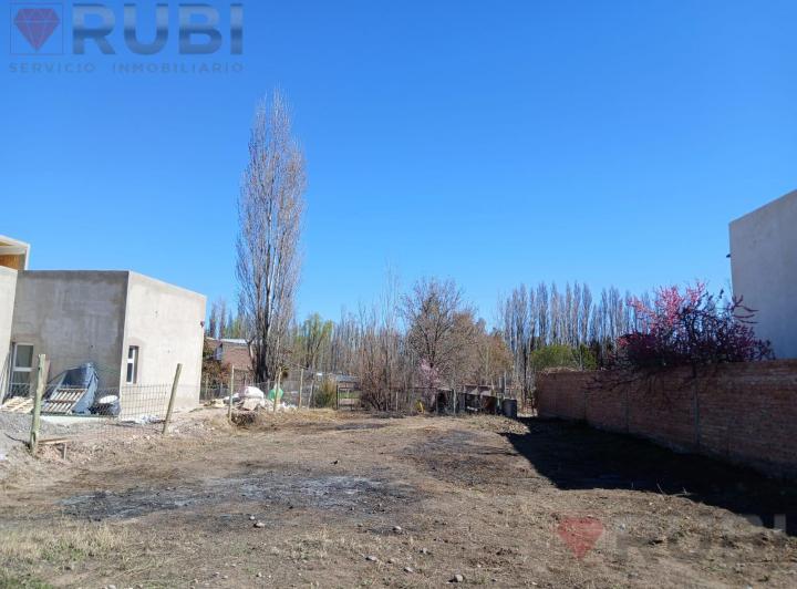 Terreno · 450m²
