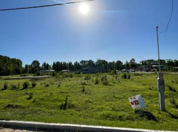 Terreno · 441m² · Venta Lote - Petroleros Jerárquicos - Plottier