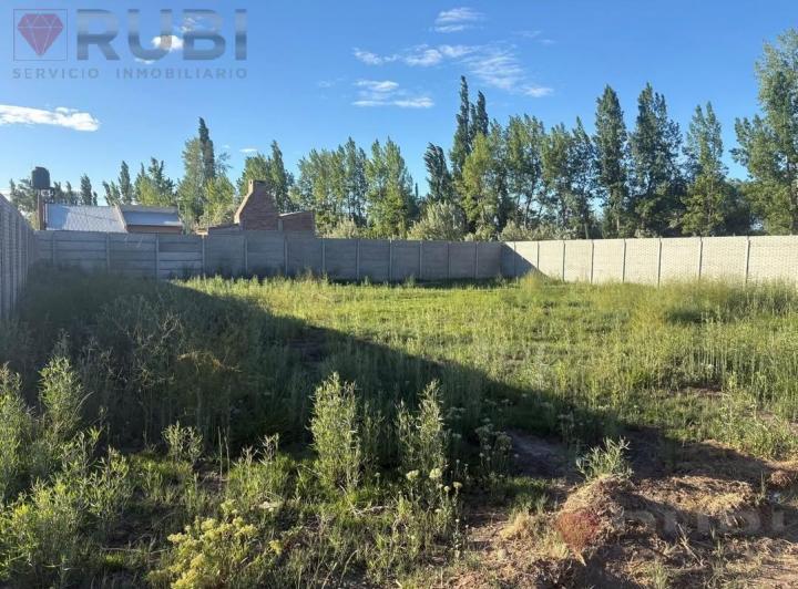 Terreno · 600m²