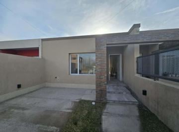 PH · 98m² · 3 Ambientes · PH en Plottier