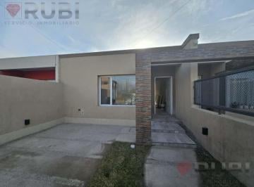 PH · 98m² · 3 Ambientes · PH en Plottier