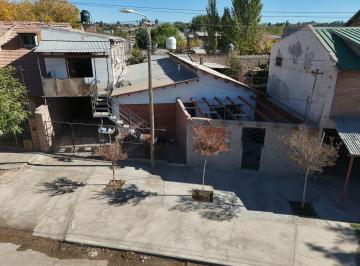 Casa · 132m² · 2 Cocheras · Casa en Juan Manuel de Rosas I