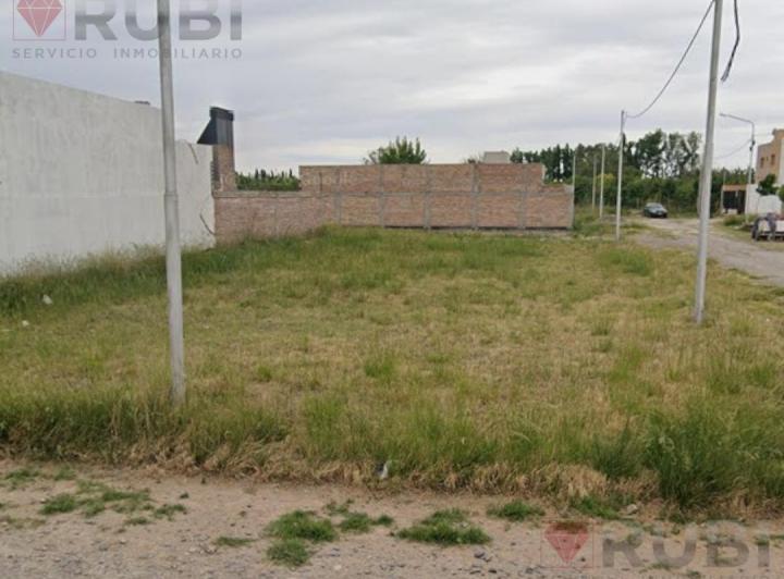 Terreno · 366m²