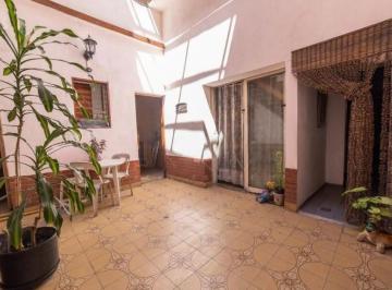 Casa · 165m² · 6 Dormitorios · Casa en Boedo