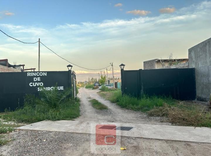 Terreno · 337m²