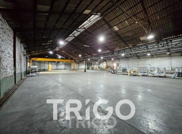 Bodega-Galpón · 3853m² · 3 Ambientes · Deposito Industrial en Venta y Alquiler en Avellaneda con Ubicación Estratégica a m de Caba