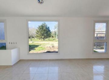 Casa · 105m² · 3 Ambientes · 1 Cochera · Casa en Venta 2 Dorm. con Parrilla Villa Elisa