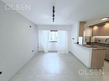 Edificio · 344m² · 12 Ambientes · Edificio en Venta - Edificio Completamente Renovado con Balcon y Terraza