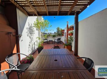 terraza propia con parrilla · PH Tríplex con Terraza y Parrilla en Olivos