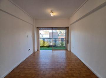 Departamento · 60m² · 3 Ambientes · Alquiler Departamento 3 Ambientes con Balcon