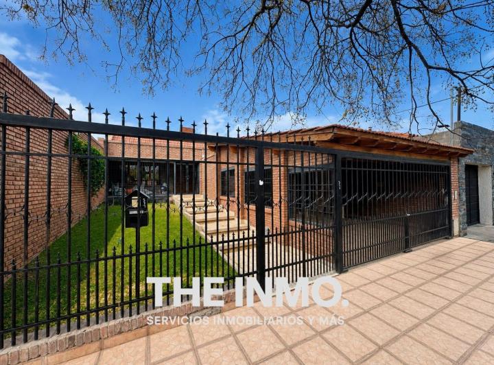 Casa · 280m² · 10 Ambientes · 2 Cocheras