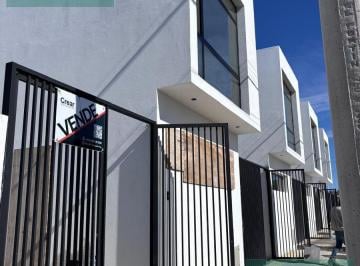 Casa · 88m² · 4 Ambientes · 1 Cochera · Casa en Terrazas del Neuquén