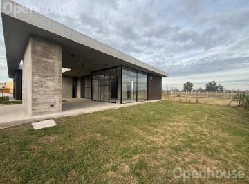 Casa · 151m² · 4 Ambientes · Venta Casa en El Barrio de San Pablo