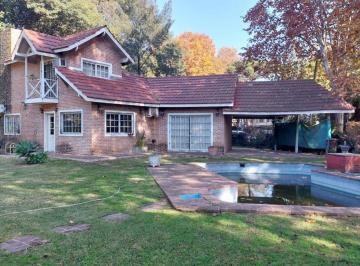 Casa de 4 ambientes, Ituzaingó · Chalet en Venta. 4 Ambientes, en Parque Leloir, a un Paso de Colectora de Acceso Oeste