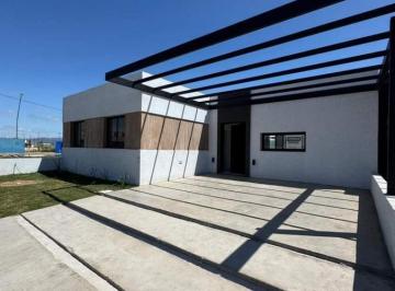 Casa · 110m² · 3 Ambientes · Casa en Rincones de Manantiales 3 Dorm