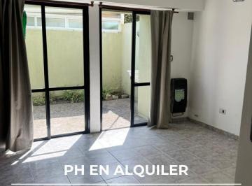 PH · 70m² · 3 Ambientes · PH en Alquiler 2 Dorm. en La Plata