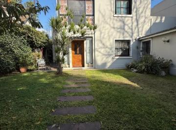 Casa · 245m² · 4 Ambientes · 2 Cocheras · Exc Ubic Chalet 2 Pl 3 Dor Ste Esc Fdo Gge Imp