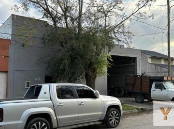 Depósito · 360m² · 1 Ambiente · Galpón en Venta - 360 m² - Berazategui