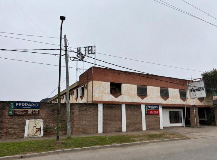 Edificio · 1700m²