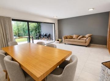 PH · 250m² · 5 Ambientes · 2 Cocheras · Duplex en Venta en Siete Soles Verandas