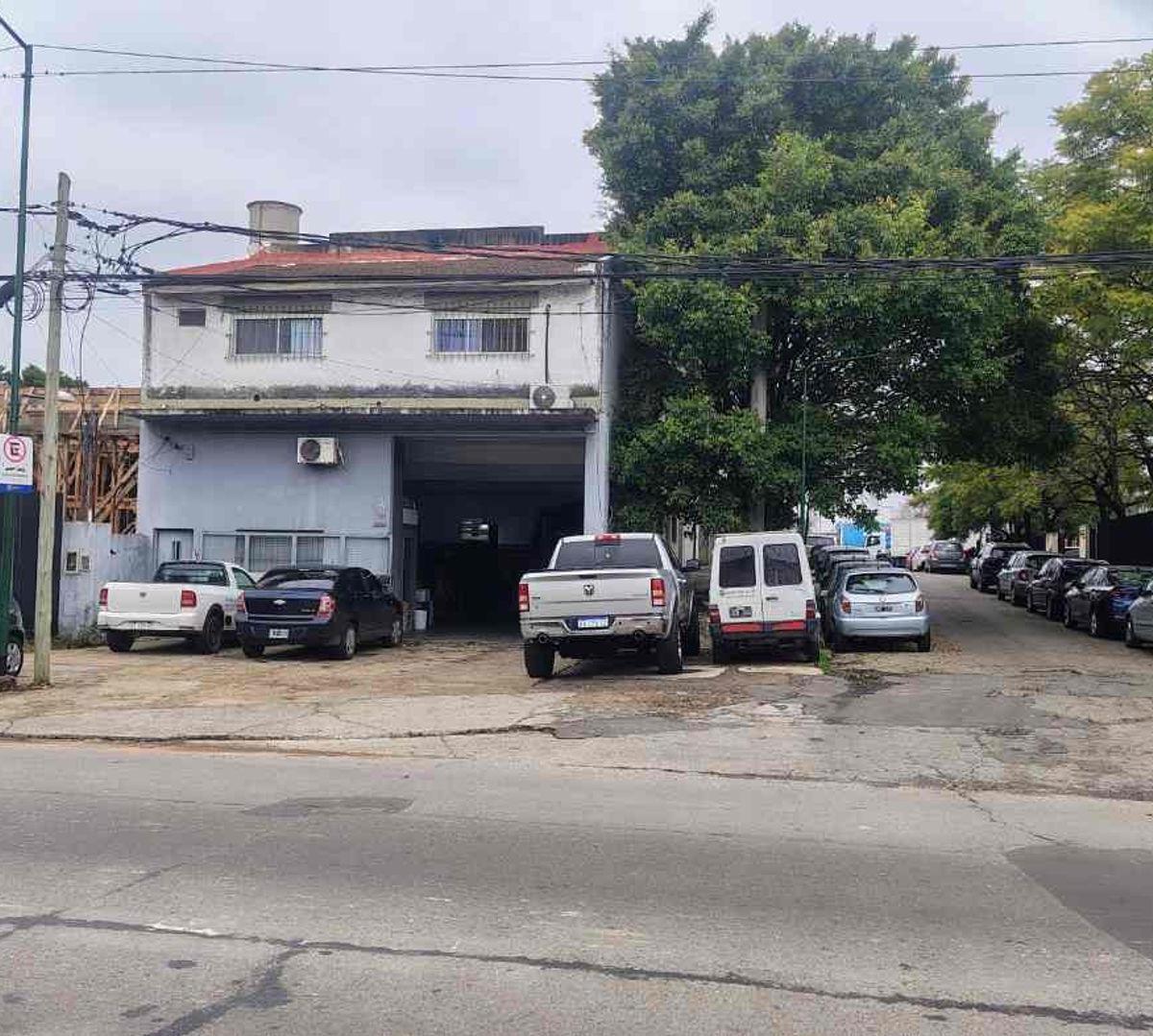 Uruguay 5000, Béccar, San Isidro