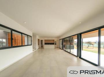 Casa de 1 ambiente, Córdoba · Casa - 4 Dorm - 4 Baños Ubicación Central - La Cascada Country Golf