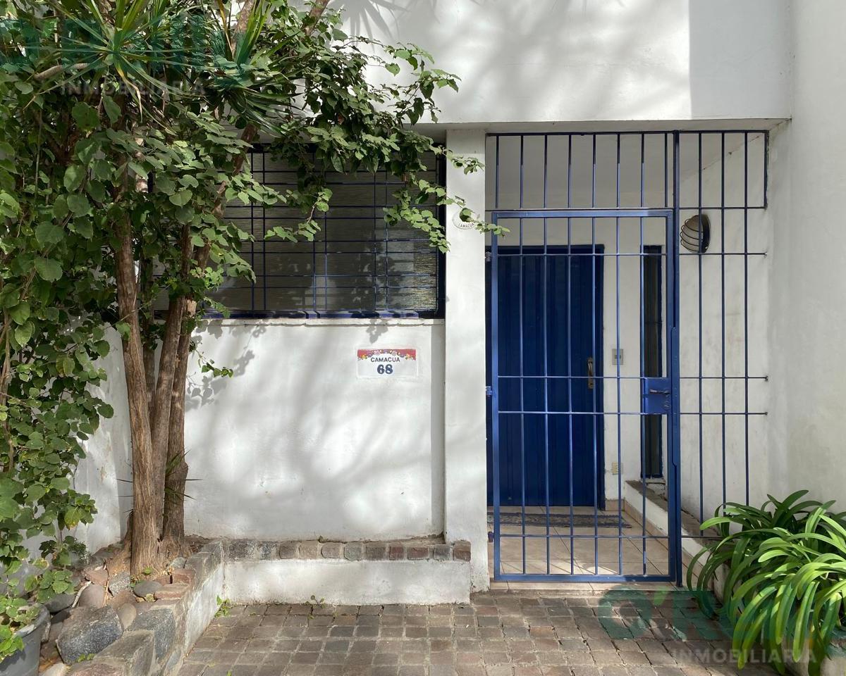 Casa en Venta en Lomas de San Isidro, Zona Jockey Club