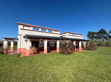 Casa · 121m² · 4 Ambientes · 1 Cochera · Casa en Venta, Mercedes, Corrientes