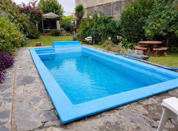 Casa de 6 ambientes, La Plata · Excelente Casa en Venta 3 Dormi y Pileta