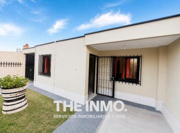 Casa de 5 ambientes, Luzuriaga · Casa de 200 m² con 3 Dorm. en Venta en Maipu