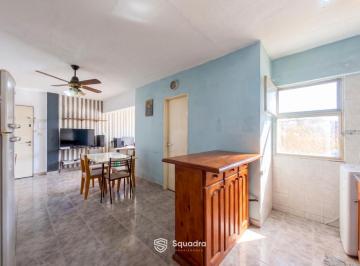 Departamento · 60m² · 4 Ambientes · Venta - Departamento de 3 Dorm. - Barrio Cura, Rosario.