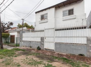 PH · 100m² · 4 Ambientes · PH en Venta Bernal