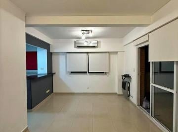 Departamento de 2 ambientes, Villa Urquiza · Amplio Departamento 65 m² I Balcon con Parrilla I Dormitorio con Baño en Suit