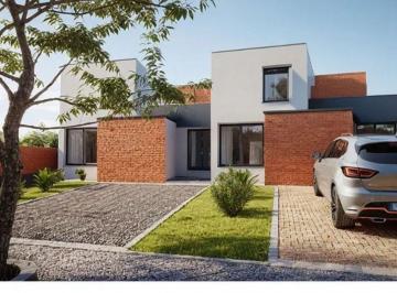 Casa · 82m² · 5 Ambientes · Se Vende Duplex en Docta Entrega en un Mes